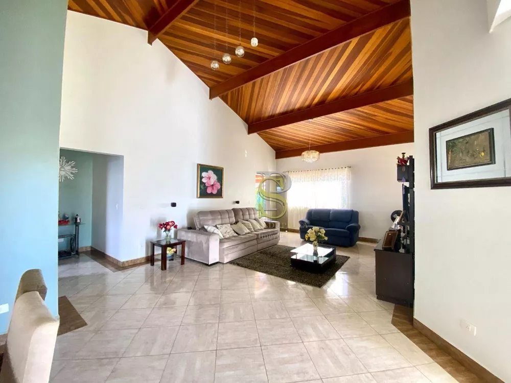 Chácara, 4 quartos, 750 m² - Foto 2