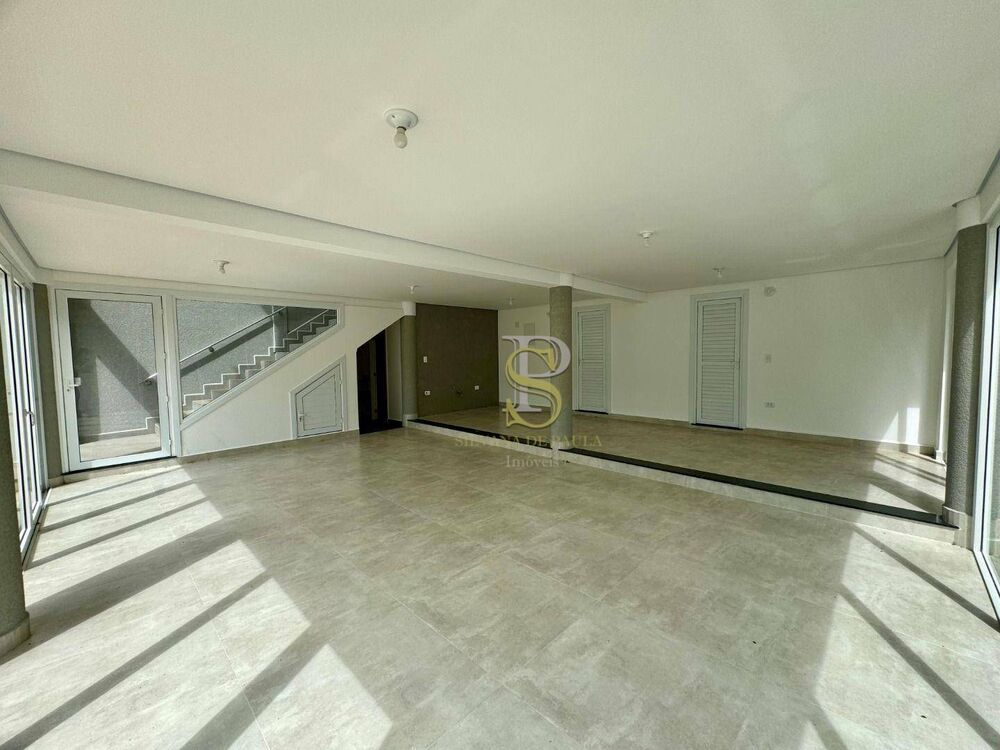 Casa à venda com 3 quartos, 283m² - Foto 3