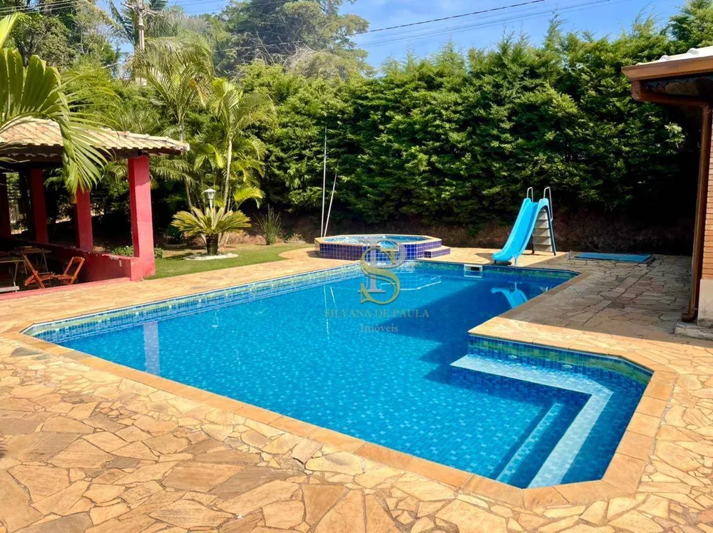 Chácara, 6 quartos, 2870 m² - Foto 1