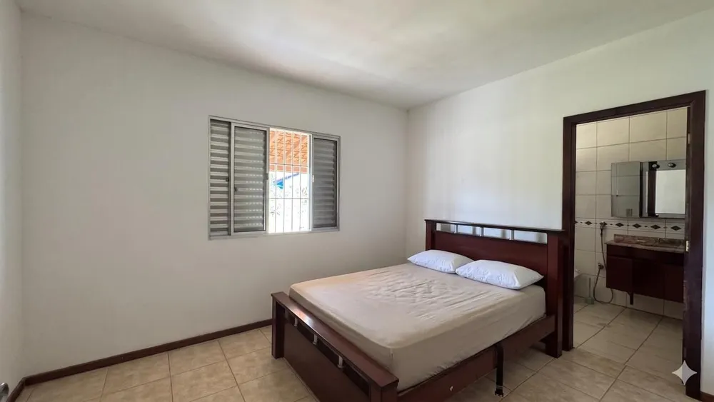 Casa, 3 quartos, 250 m² - Foto 11