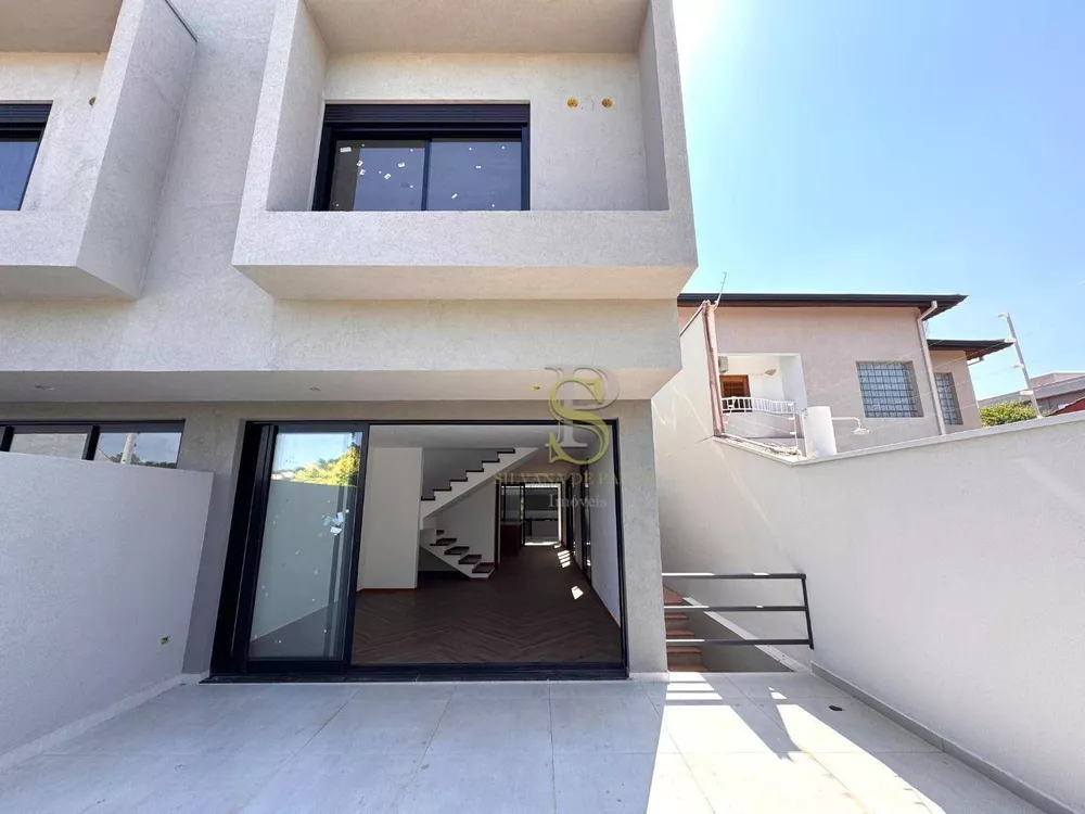 Casa, 3 quartos, 162 m² - Foto 1