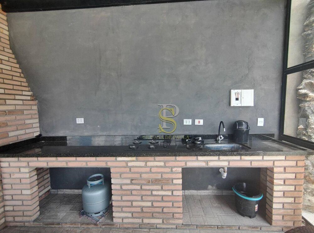 Chácara à venda com 3 quartos, 250m² - Foto 2