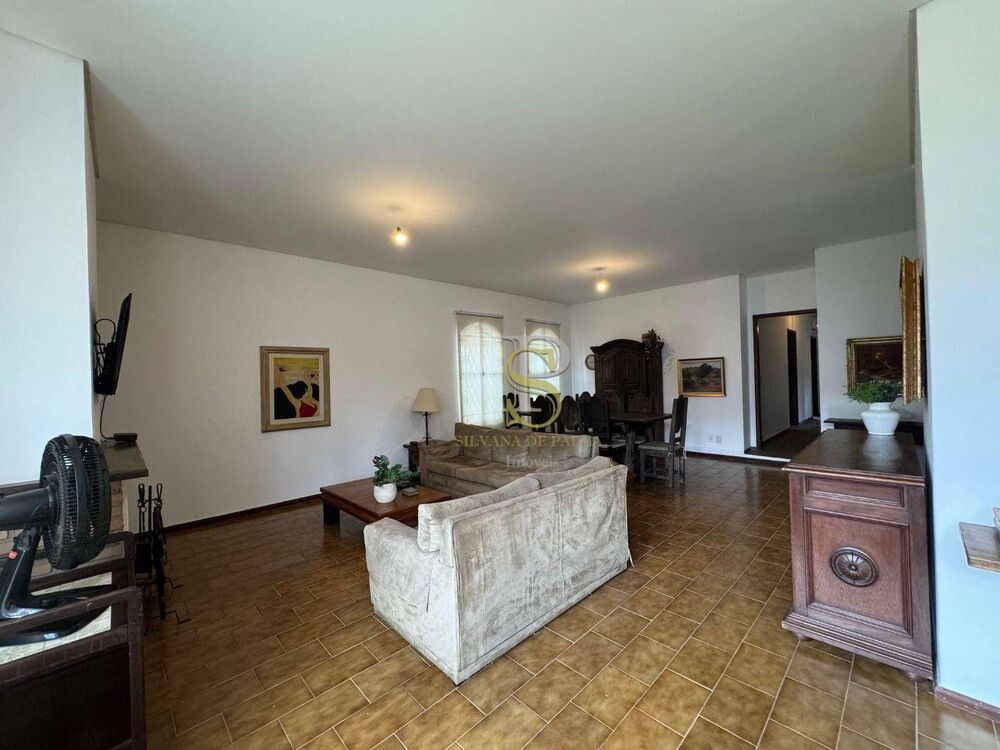 Casa, 4 quartos, 265 m² - Foto 2