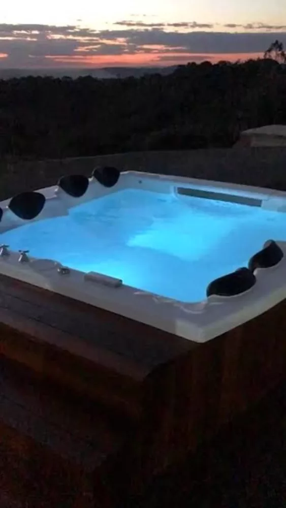 Chácara, 3 quartos, 2100 m² - Foto 1