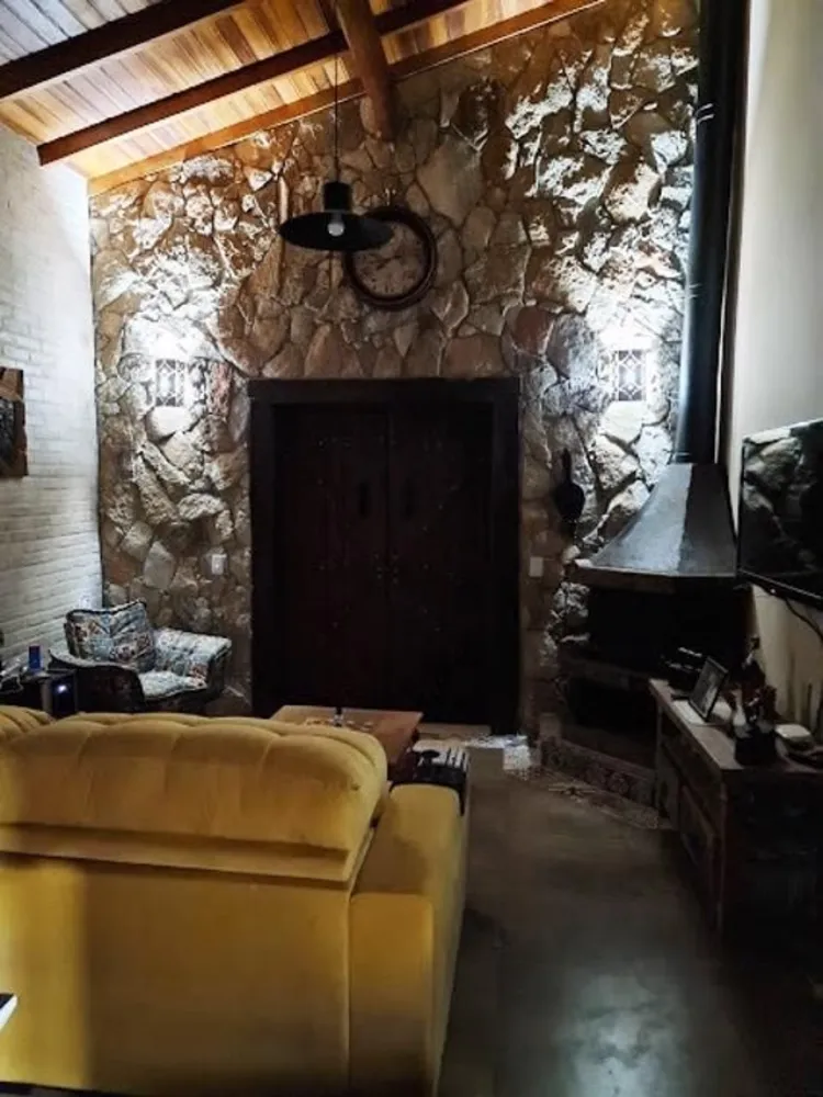 Chácara, 3 quartos, 2100 m² - Foto 4
