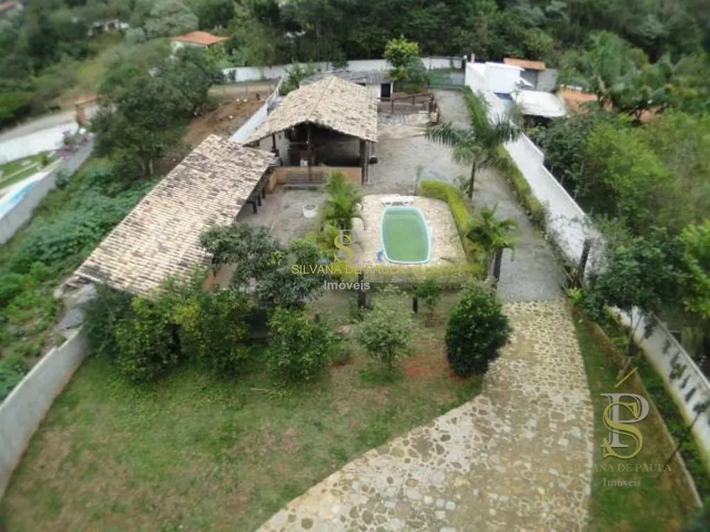 Chácara, 6 quartos, 1640 m² - Foto 2