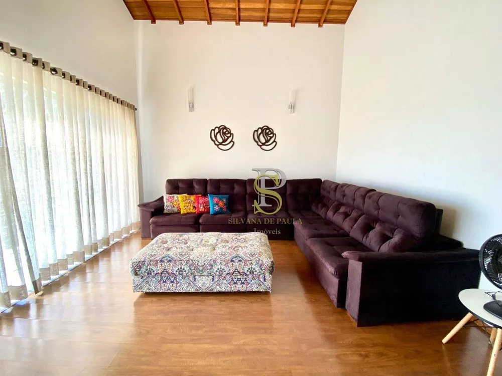 Casa, 3 quartos, 249 m² - Foto 1