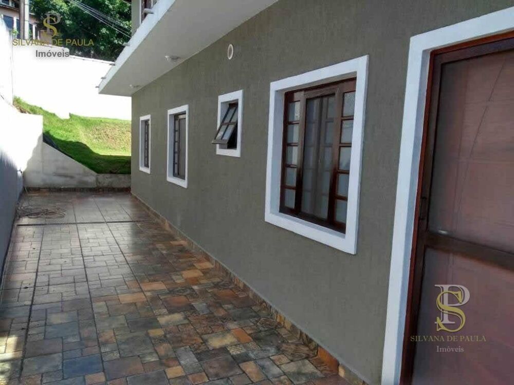 Casa de Condomínio à venda com 4 quartos, 288m² - Foto 3