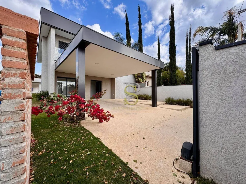 Casa, 3 quartos, 274 m² - Foto 1