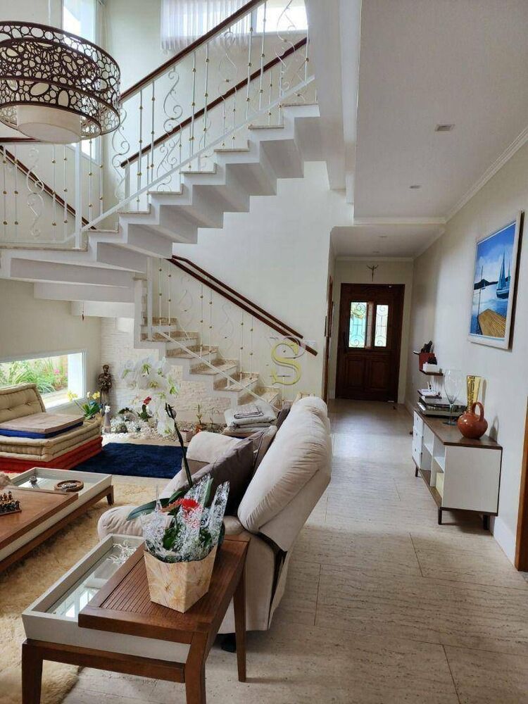 Casa de Condomínio à venda com 5 quartos, 257m² - Foto 2
