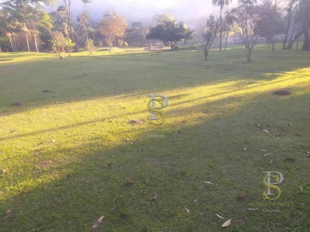Chácara à venda com 5 quartos, 600m² - Foto 2