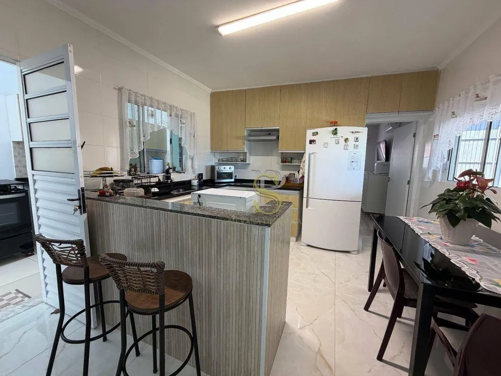 Casa, 3 quartos, 200 m² - Foto 7