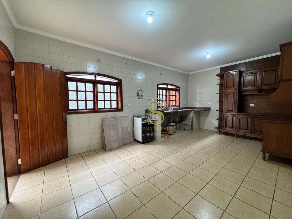 Casa, 5 quartos, 376 m² - Foto 1