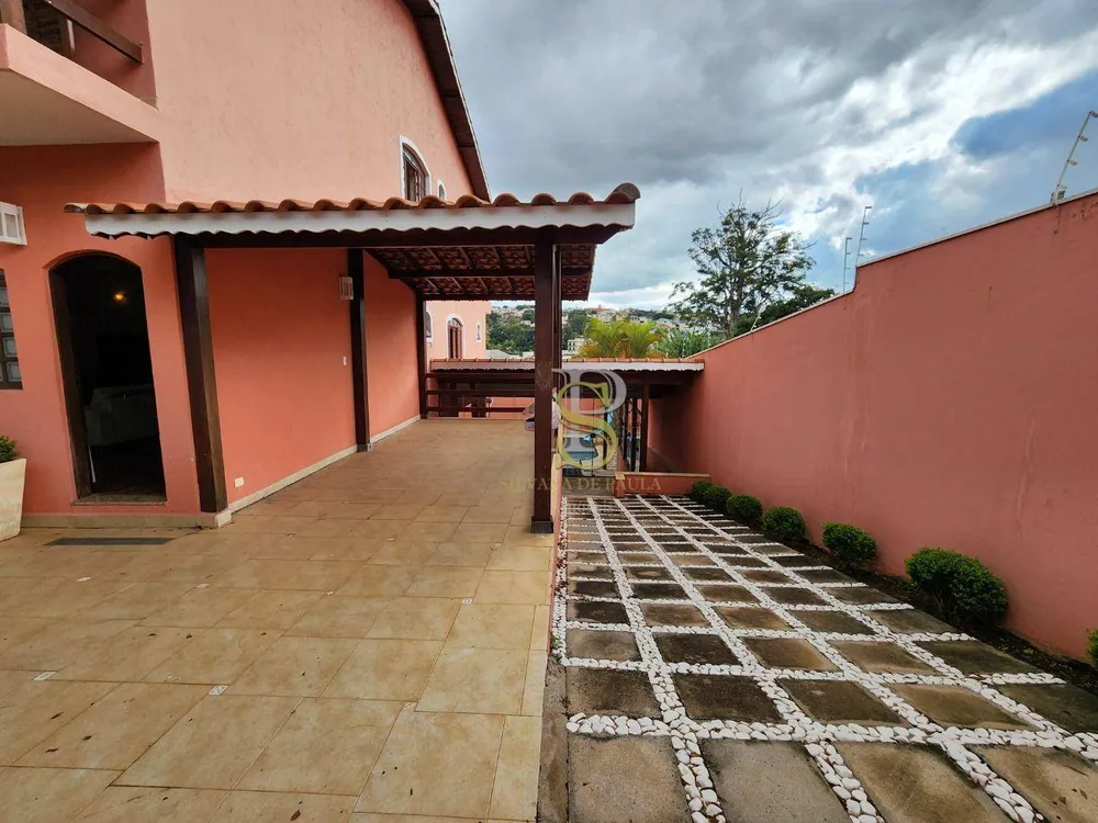 Casa, 4 quartos, 230 m² - Foto 3