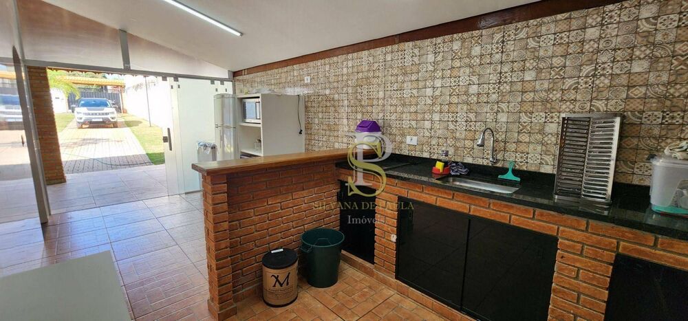 Chácara, 6 quartos, 1050 m² - Foto 2