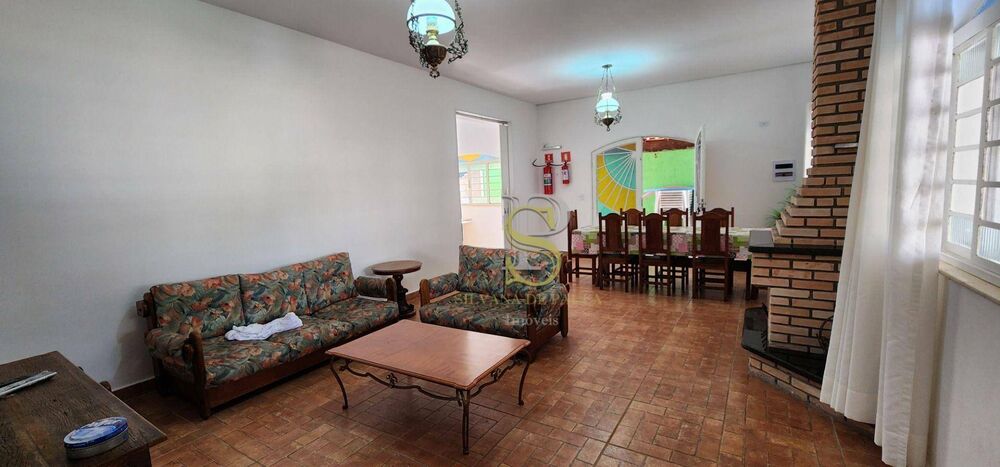 Chácara, 6 quartos, 1050 m² - Foto 4