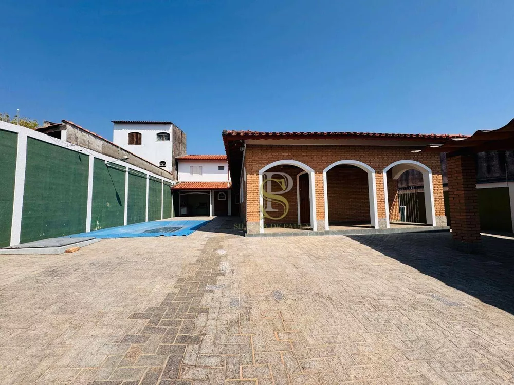 Casa, 4 quartos, 153 m² - Foto 2
