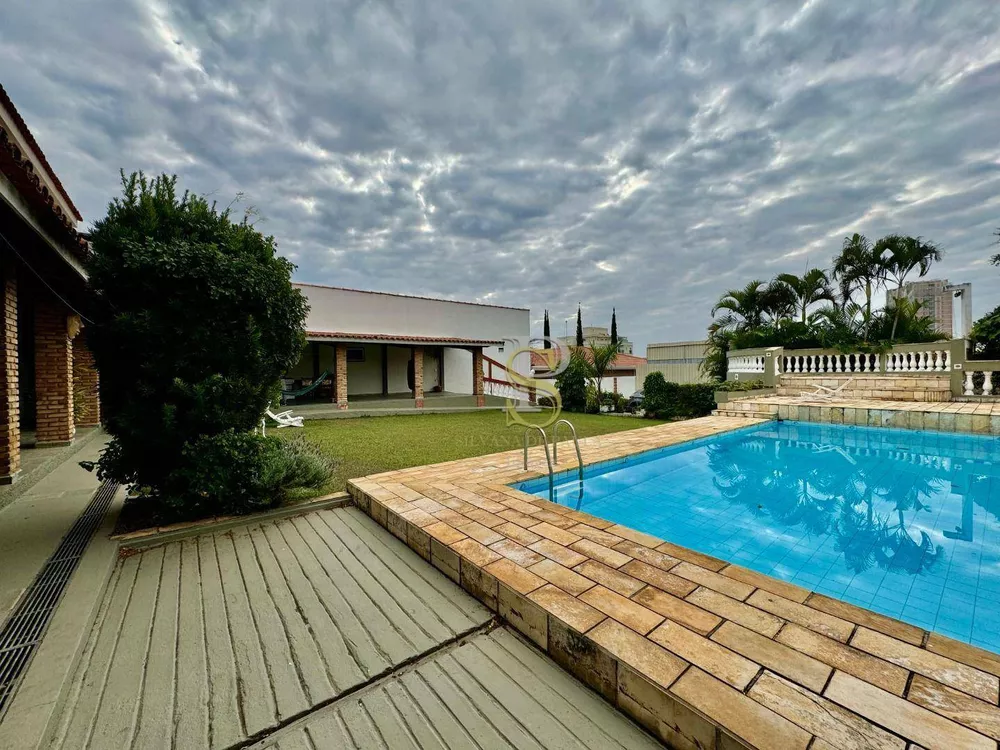 Casa, 3 quartos, 550 m² - Foto 2