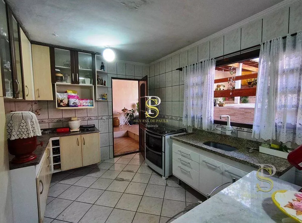 Casa, 3 quartos, 220 m² - Foto 3