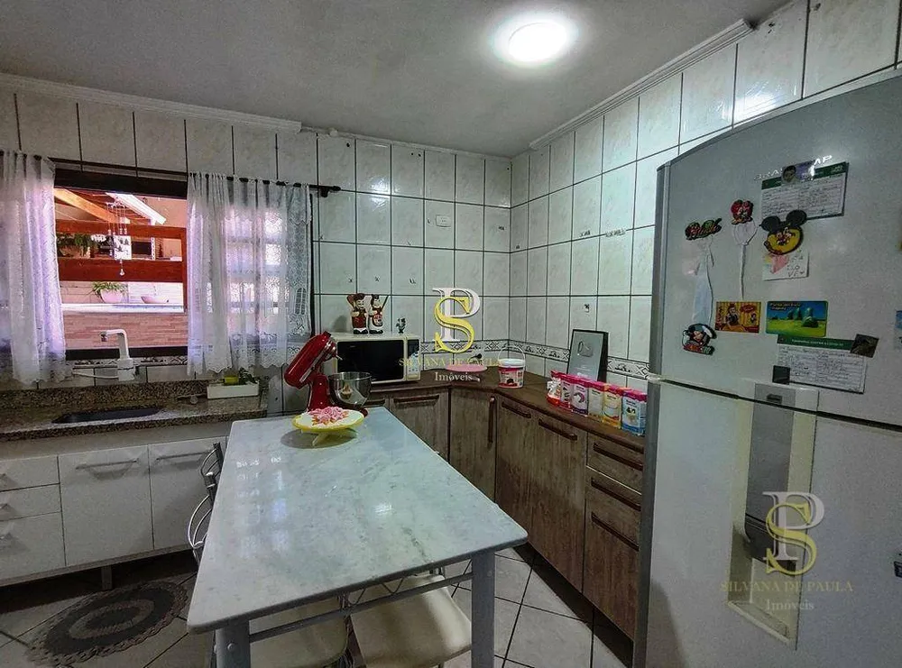 Casa, 3 quartos, 220 m² - Foto 15