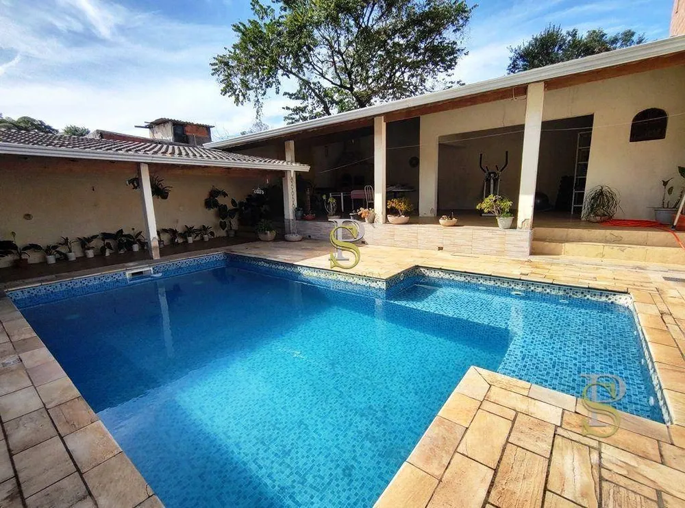 Casa, 3 quartos, 220 m² - Foto 2