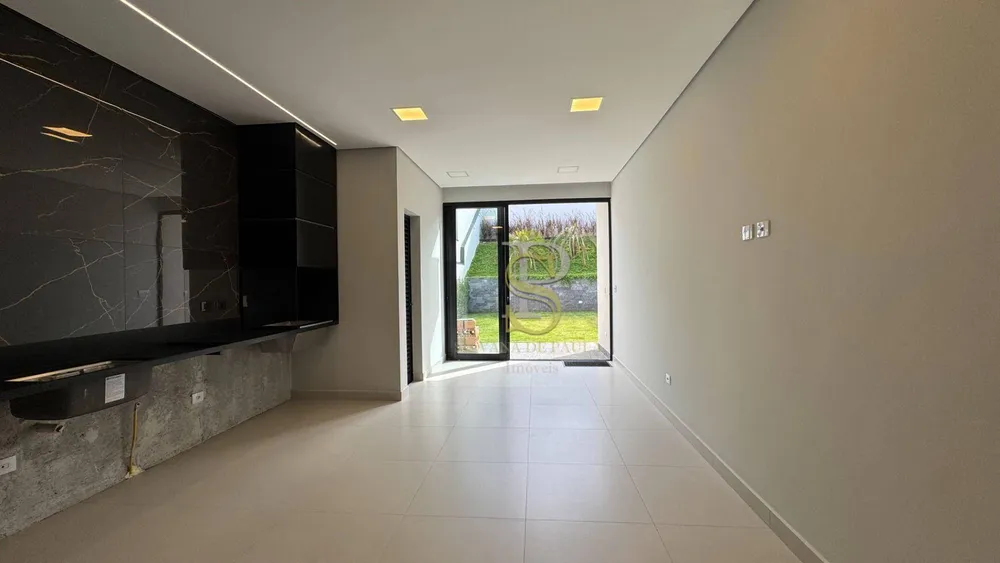 Casa, 3 quartos, 220 m² - Foto 1
