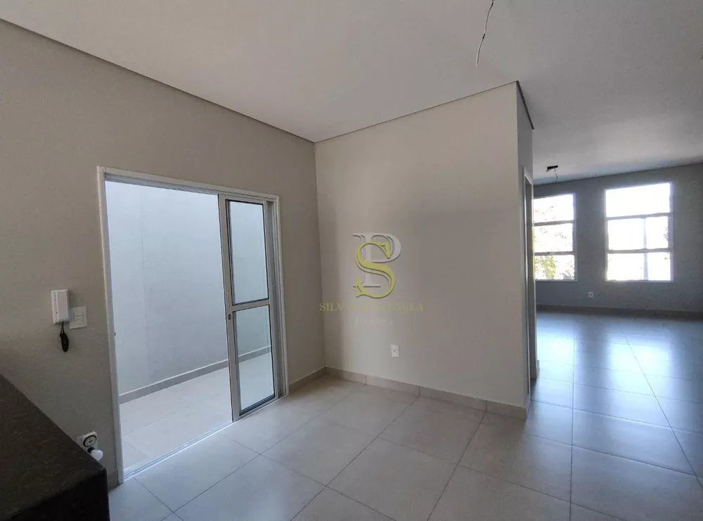 Casa à venda com 3 quartos, 129m² - Foto 6