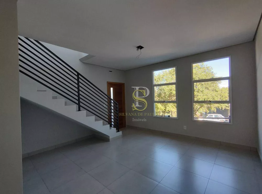 Casa à venda com 3 quartos, 129m² - Foto 4