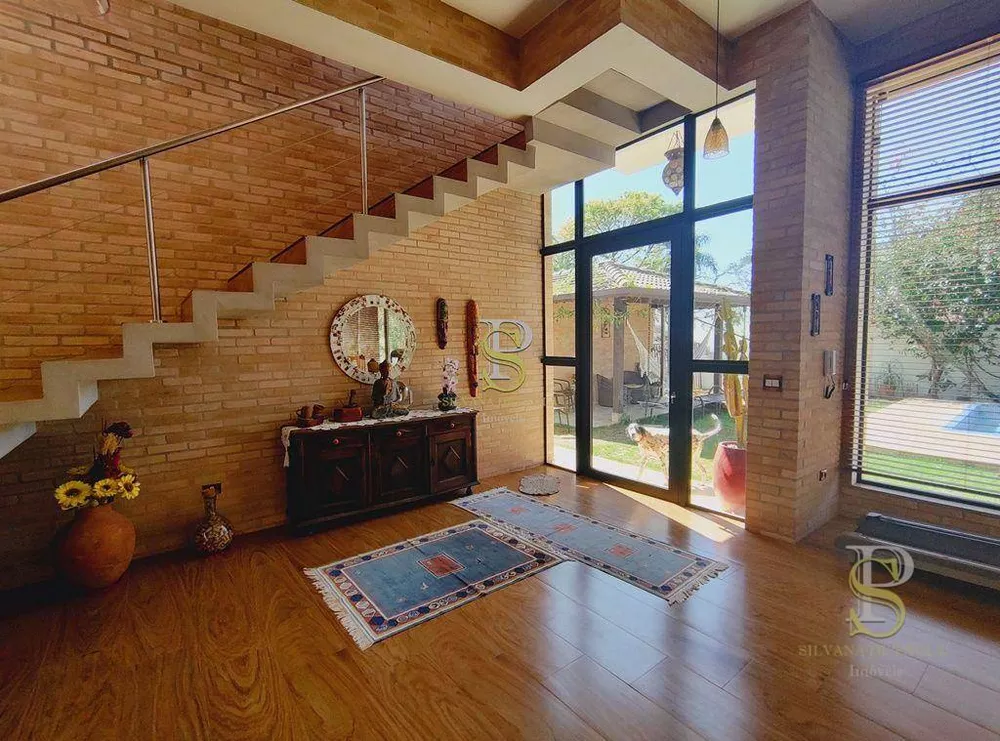 Casa, 4 quartos, 317 m² - Foto 2