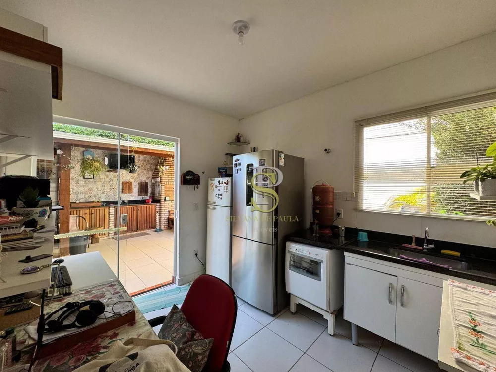 Casa, 3 quartos, 164 m² - Foto 1