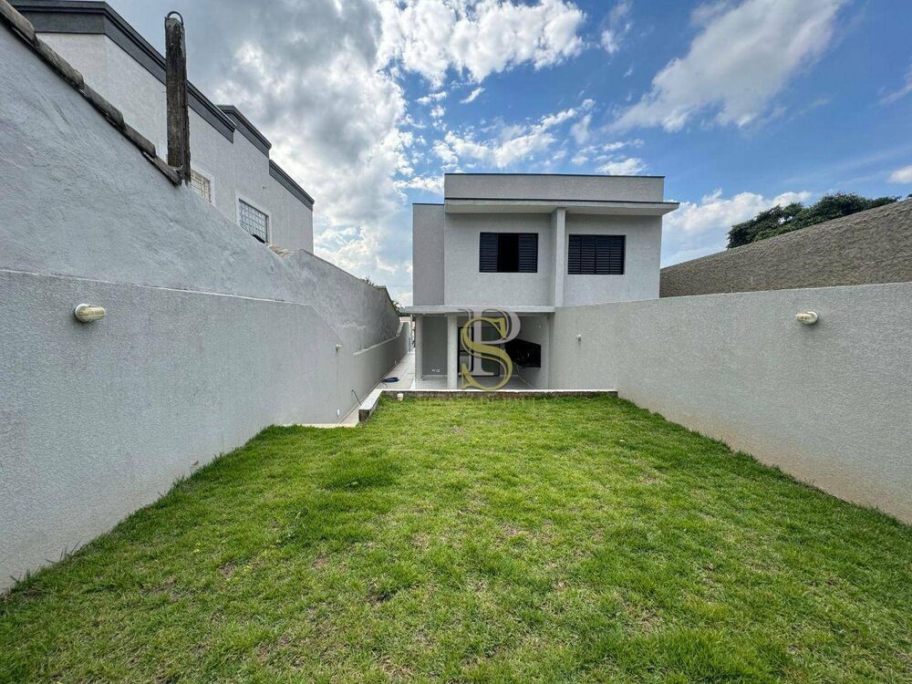 Casa à venda com 3 quartos, 130m² - Foto 3