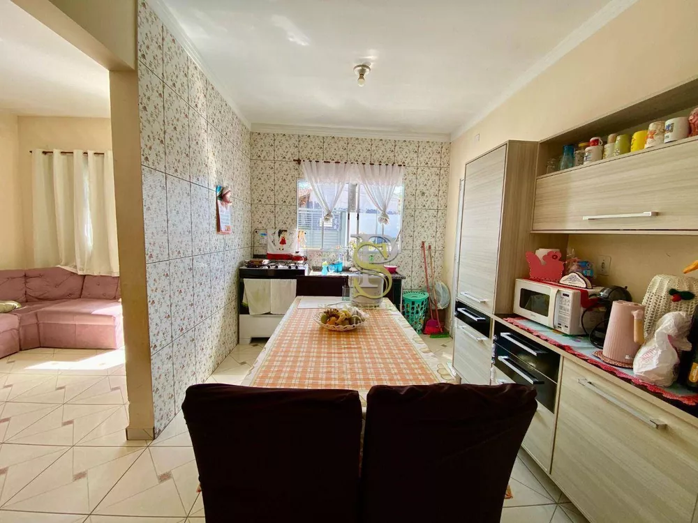 Casa, 2 quartos, 200 m² - Foto 2