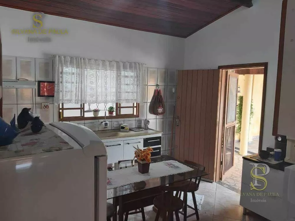 Chácara, 3 quartos, 2360 m² - Foto 2