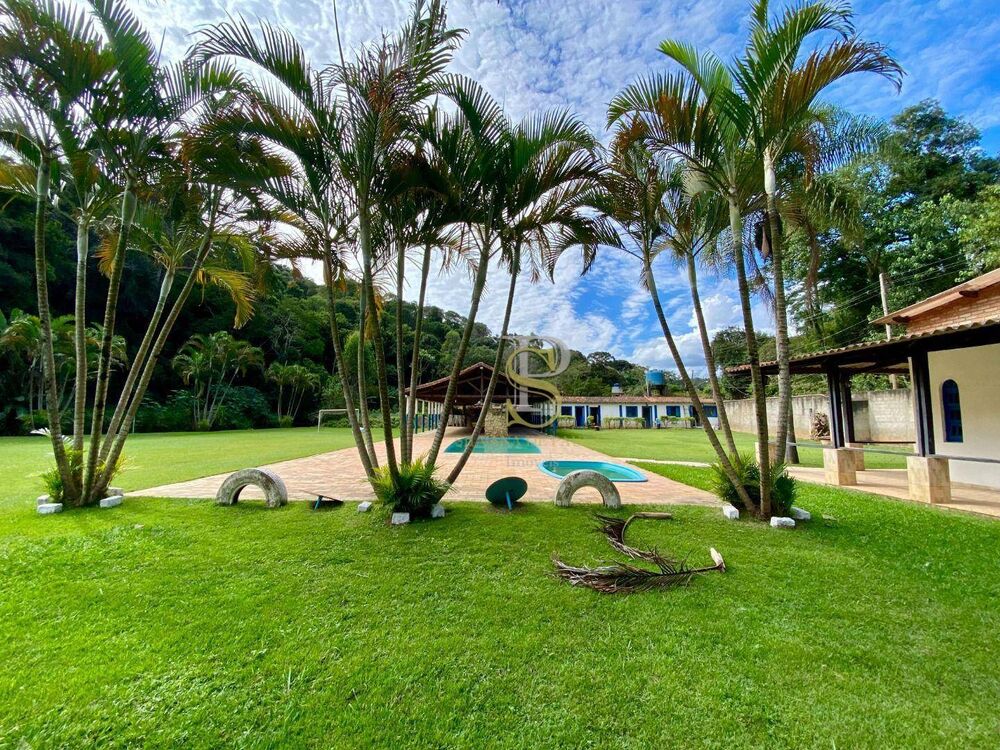 Sítio, 4 quartos, 3500 m² - Foto 1