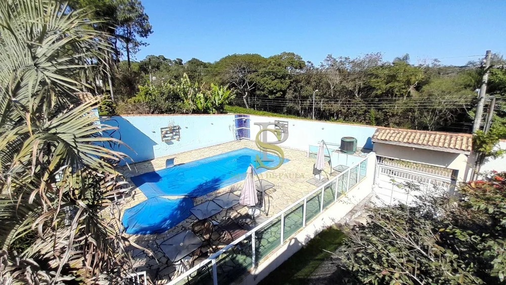 Chácara, 6 quartos, 1035 m² - Foto 2
