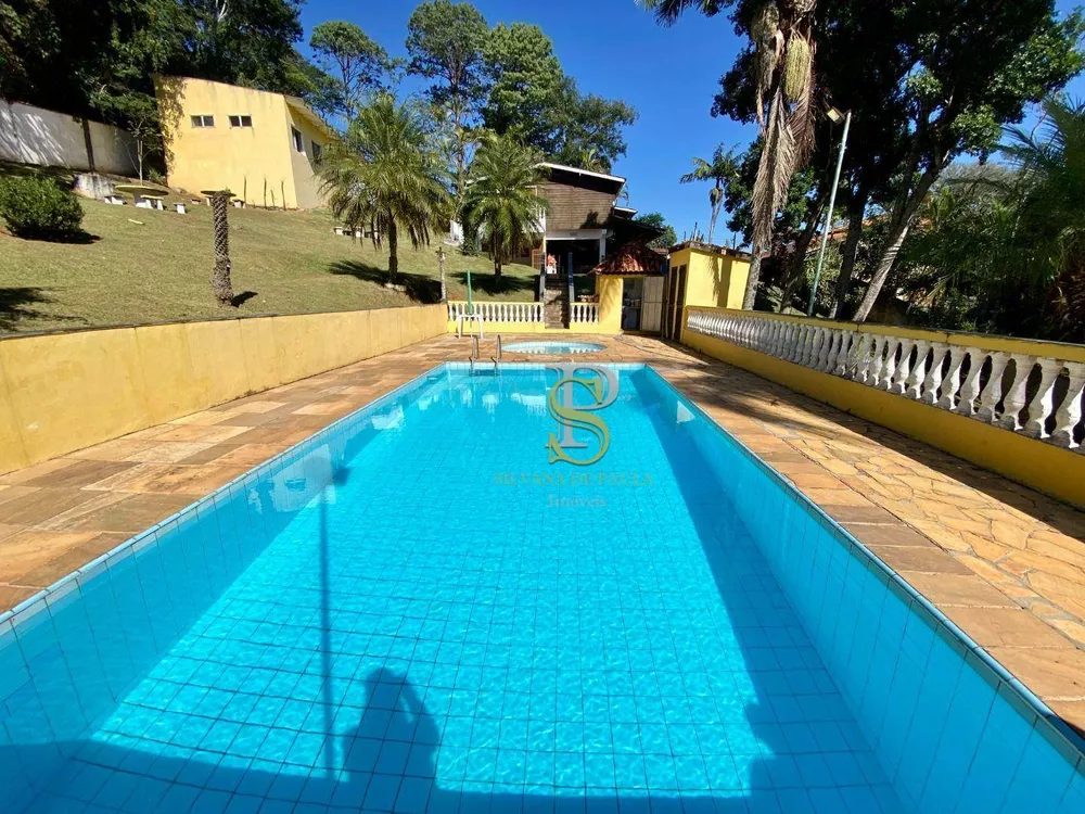 Chácara, 3 quartos, 2380 m² - Foto 1