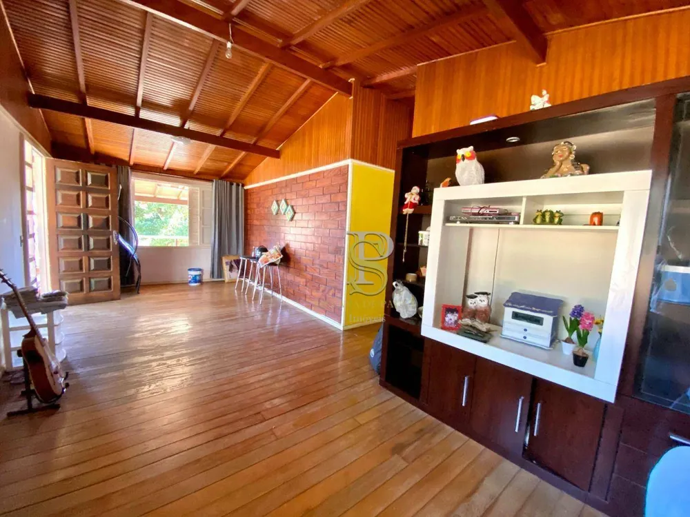 Chácara, 3 quartos, 2380 m² - Foto 5
