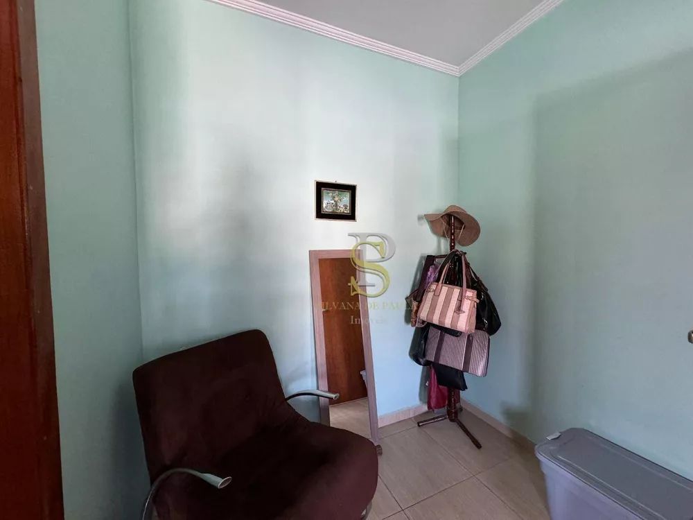 Casa, 3 quartos, 304 m² - Foto 1