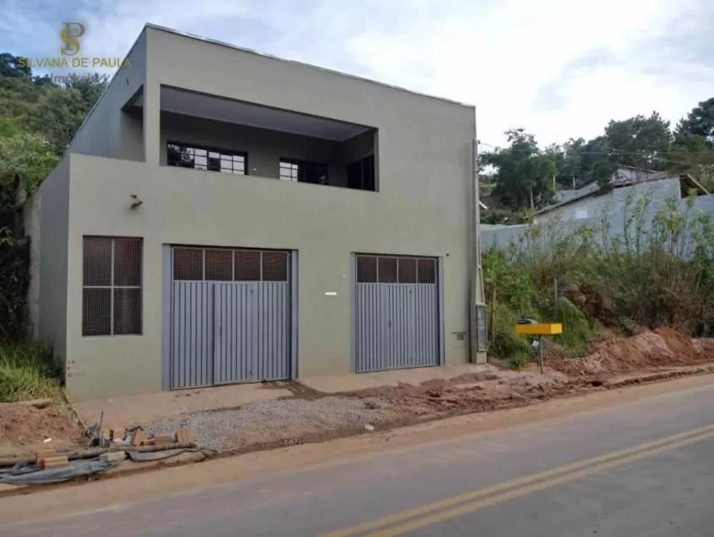 Casa à venda com 3 quartos, 250m² - Foto 1