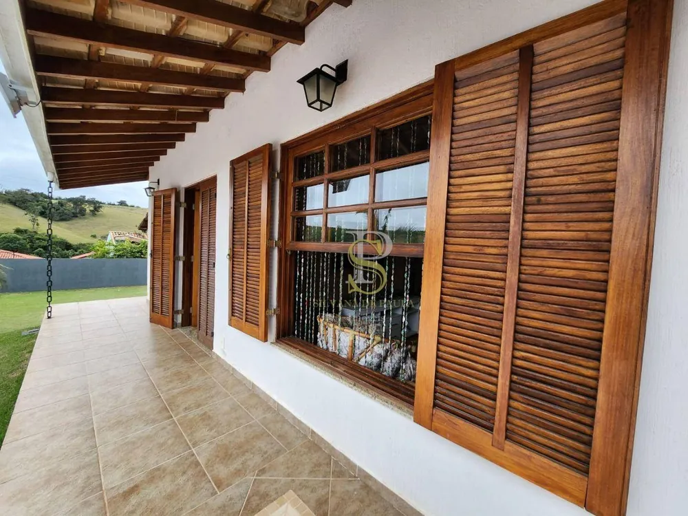 Chácara, 5 quartos, 1000 m² - Foto 1