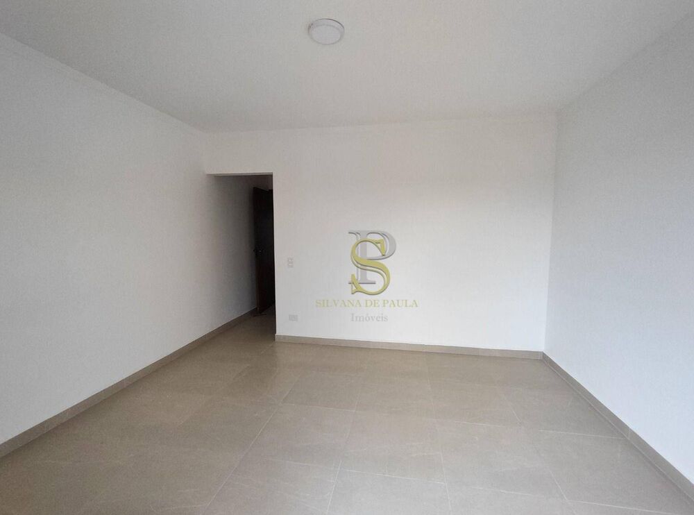 Casa à venda com 3 quartos, 120m² - Foto 3