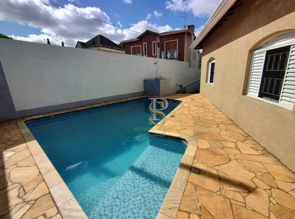 Casa, 3 quartos, 250 m² - Foto 1