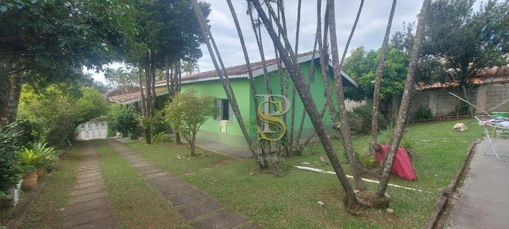 Casa, 4 quartos, 242 m² - Foto 2