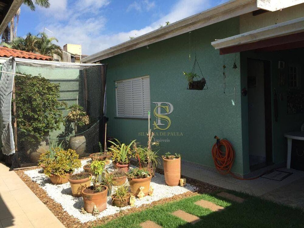 Casa, 3 quartos, 141 m² - Foto 1