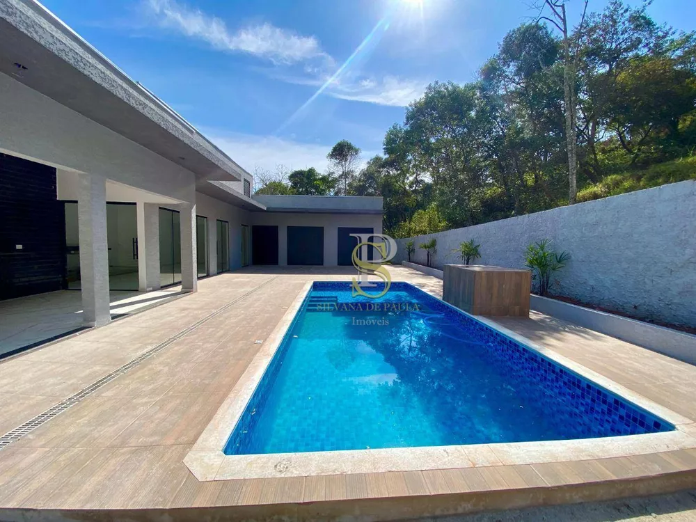 Casa, 3 quartos, 158 m² - Foto 2