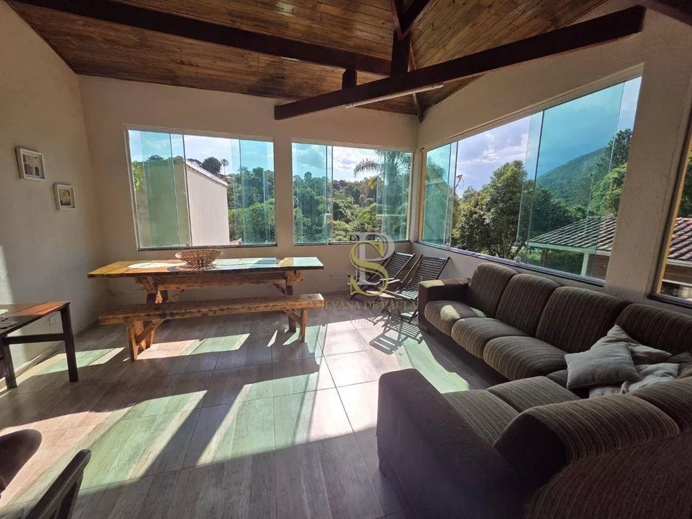 Chácara, 6 quartos, 1400 m² - Foto 2