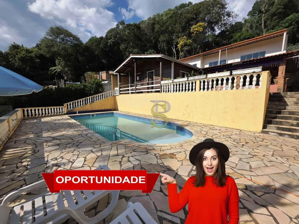 Chácara, 6 quartos, 1400 m² - Foto 1