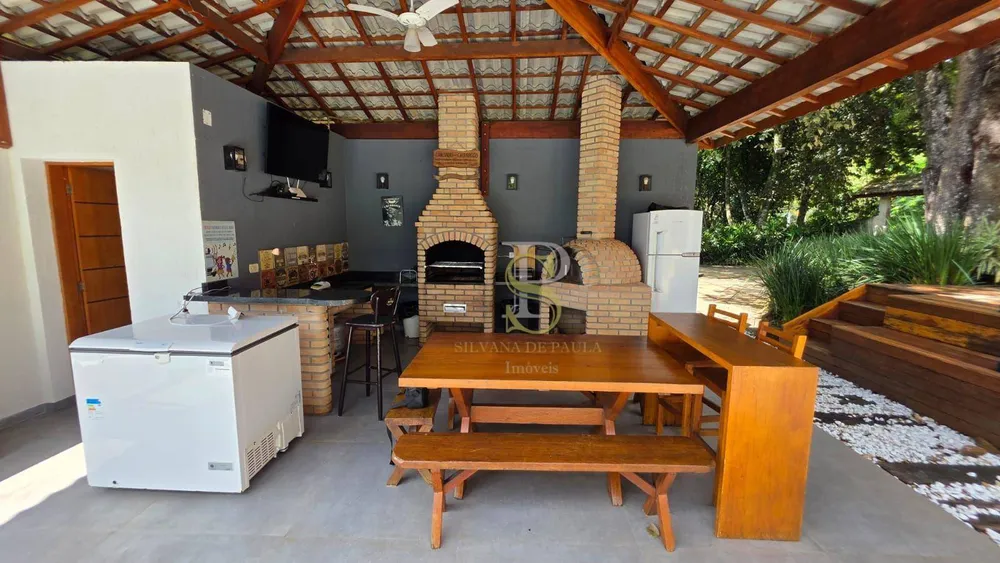 Chácara, 3 quartos, 1253 m² - Foto 1