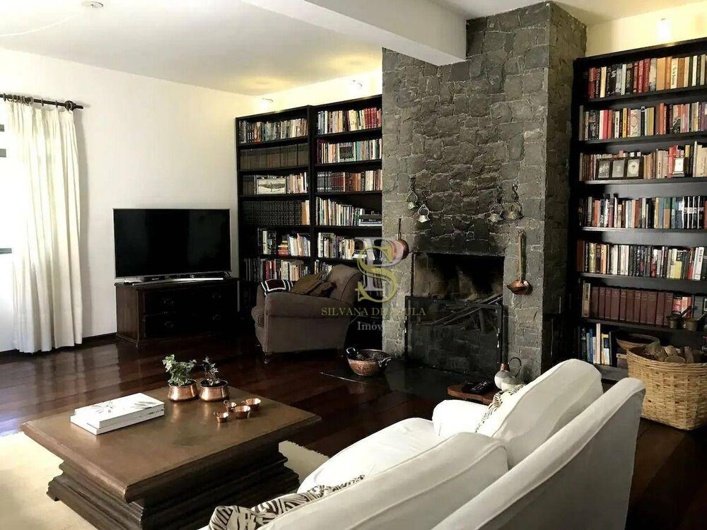 Sítio à venda com 5 quartos, 1400m² - Foto 2