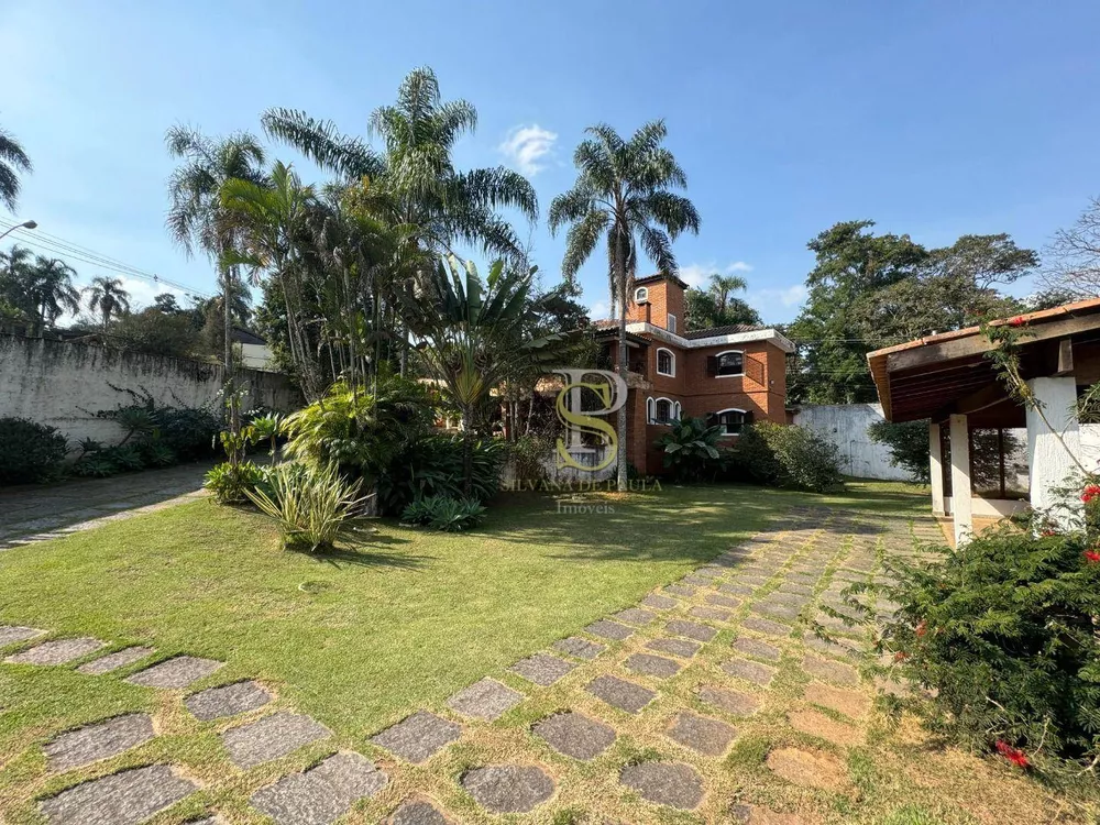 Casa de Condomínio à venda com 5 quartos, 500m² - Foto 2